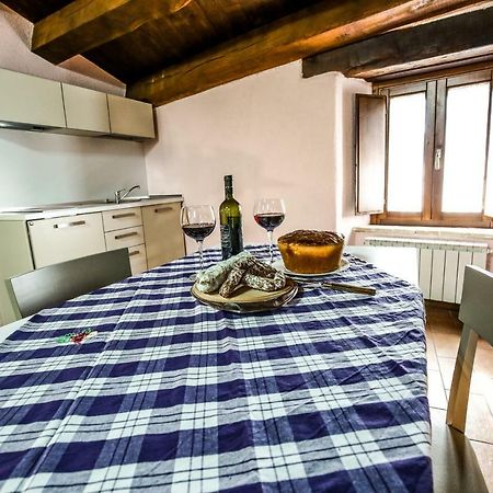 Le Aie Di Postignano Apartment Sellano Exterior photo