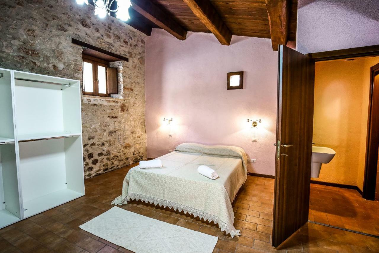 Le Aie Di Postignano Apartment Sellano Exterior photo