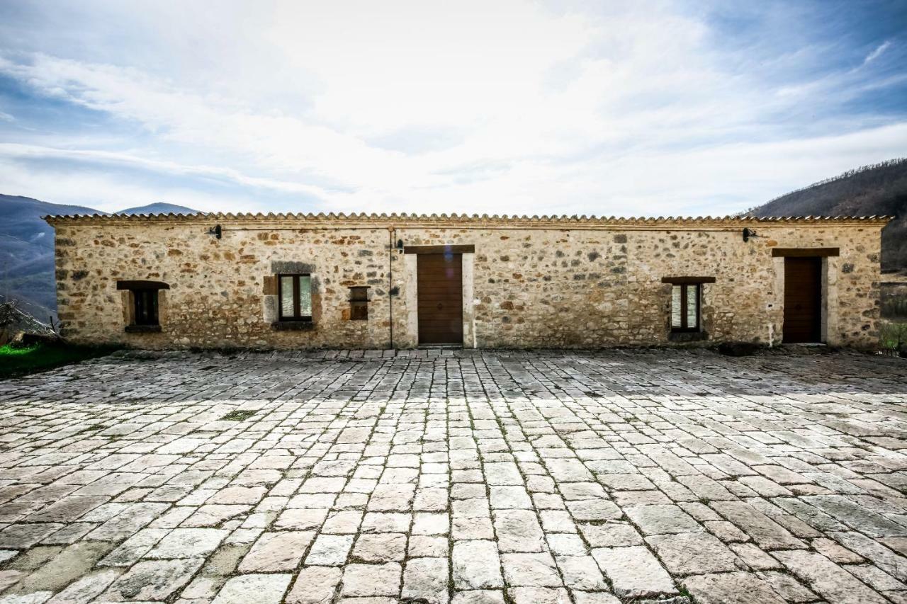 Le Aie Di Postignano Apartment Sellano Exterior photo